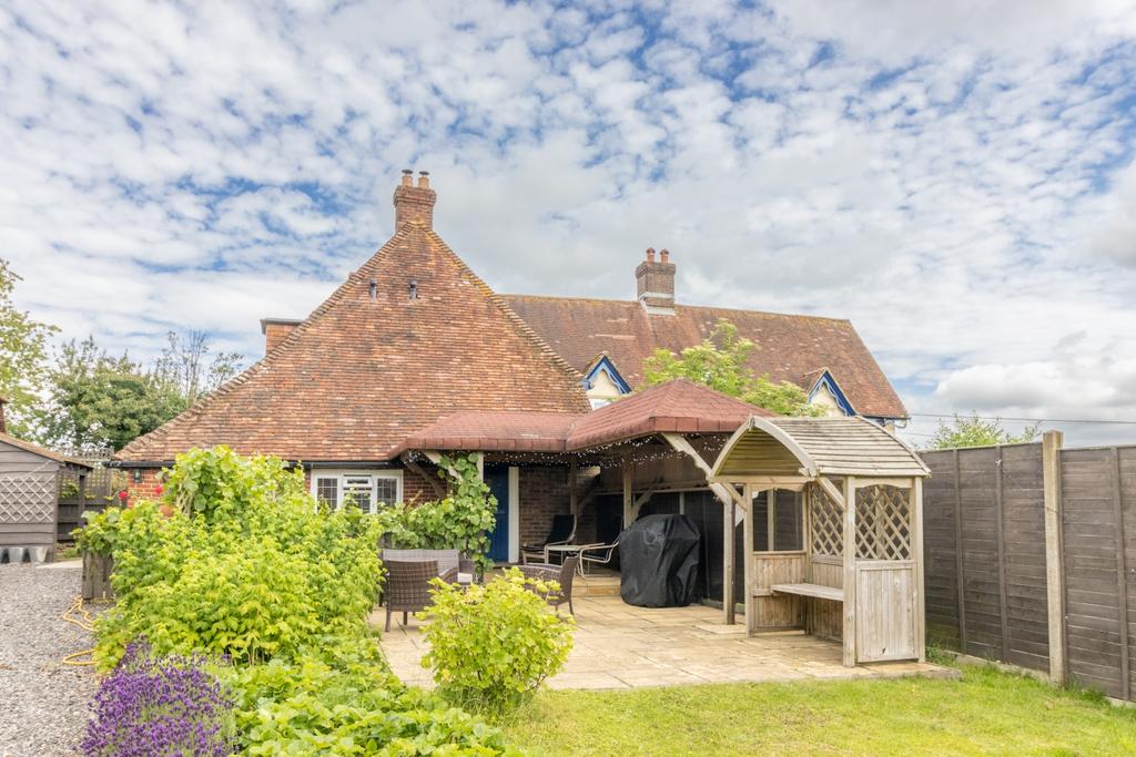 West Tisted, Alresford, Hampshire, SO24 2 bed cottage to rent £1,750