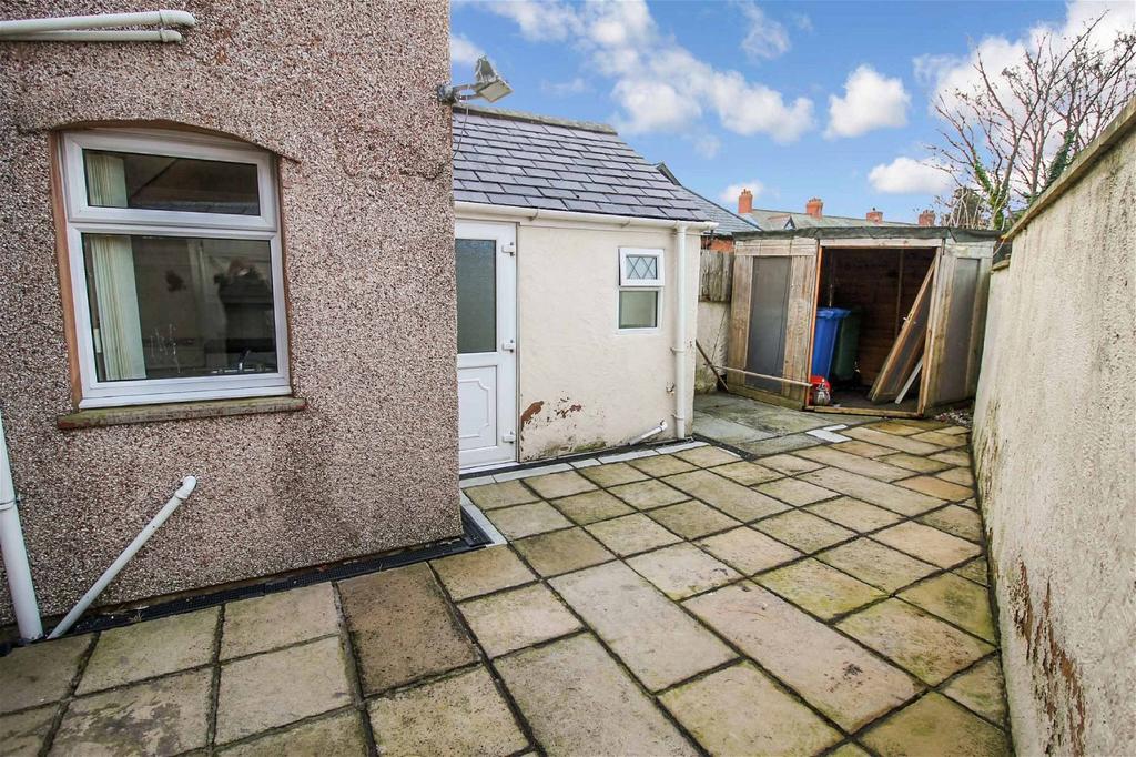 Sisson Street, Rhyl 2 bed terraced house £105,000