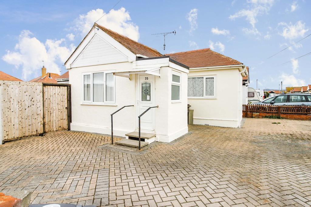 Woodside Avenue, Kinmel Bay 2 bed bungalow £160,000