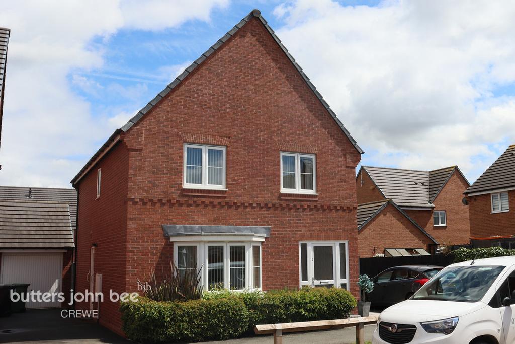 Higher Croft Drive, Crewe 4 bed detached house £300,000