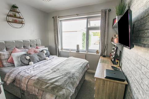 7 Bastion Close, Prestatyn, LL19 7LT