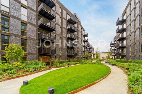 Lewis House, The Brentford Project