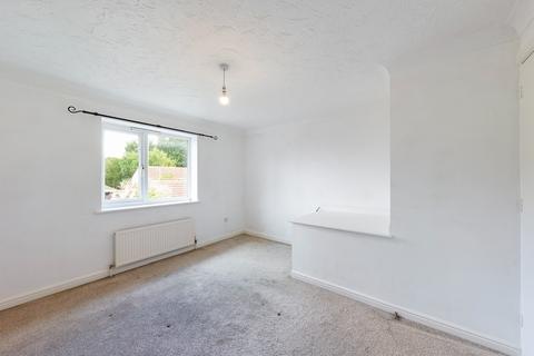 8 Hazel Road, Attleborough, NR17 1TB