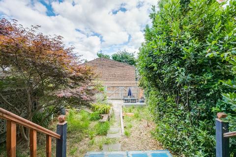 80 Hartham Road, Isleworth, TW7 5ET