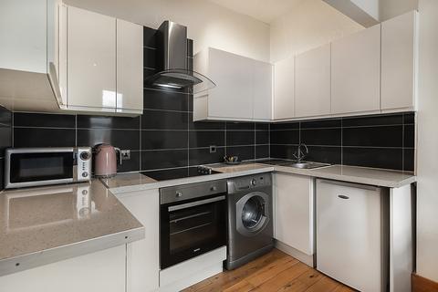 2 bedroom apartment to rent - Lillie Road, Fulham, London, SW6