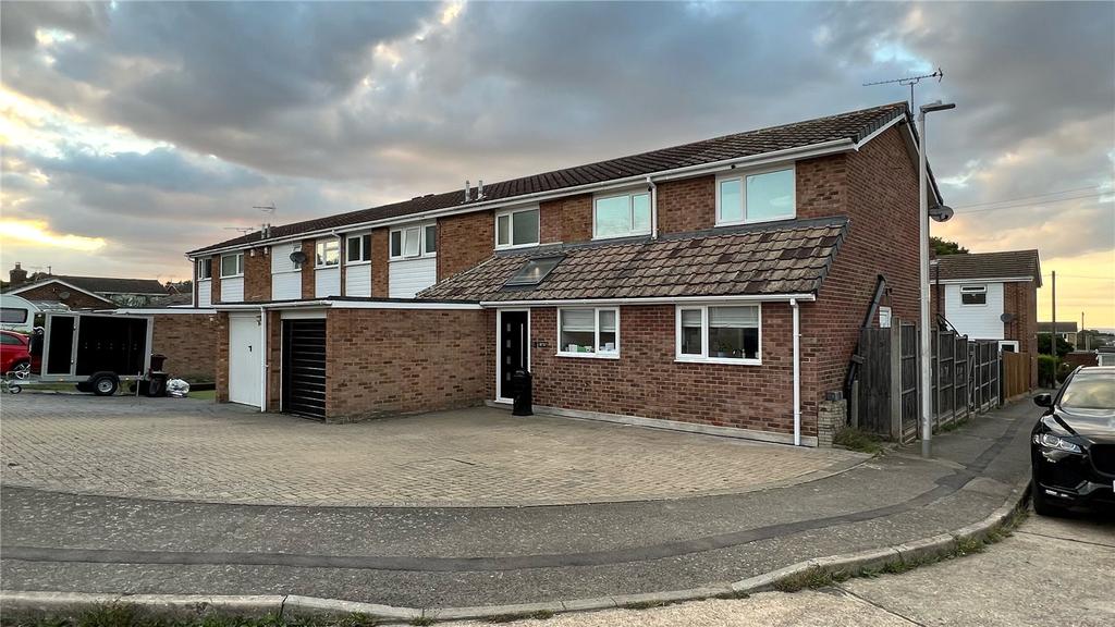 Chipstead Road, Gillingham, Kent, ME8 4 bed end of terrace house £475,000
