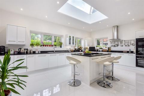 Gorse Place Harborough Gorse, West Chiltington, Pulborough, RH20 2RU