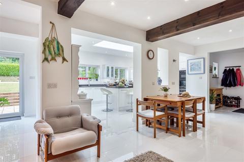 Gorse Place Harborough Gorse, West Chiltington, Pulborough, RH20 2RU