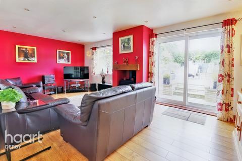 46 Hillside, Findern, Derby, DE65 6AW