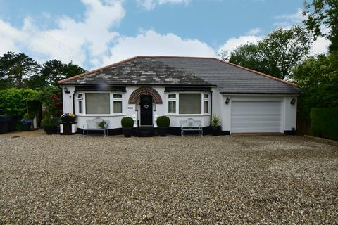 3 bedroom detached bungalow for sale - Packhorse Lane, Near Wythall
