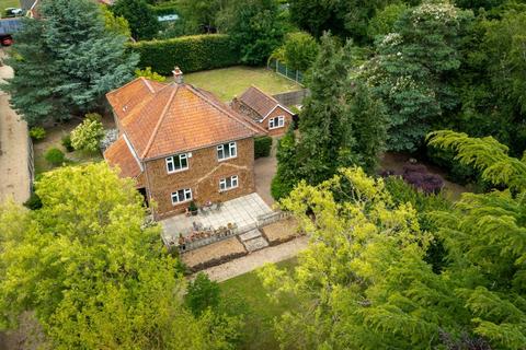 4 bedroom detached house for sale - South Wootton