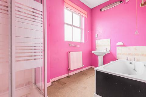 4a Slade Grove, Manchester, M13 0QF