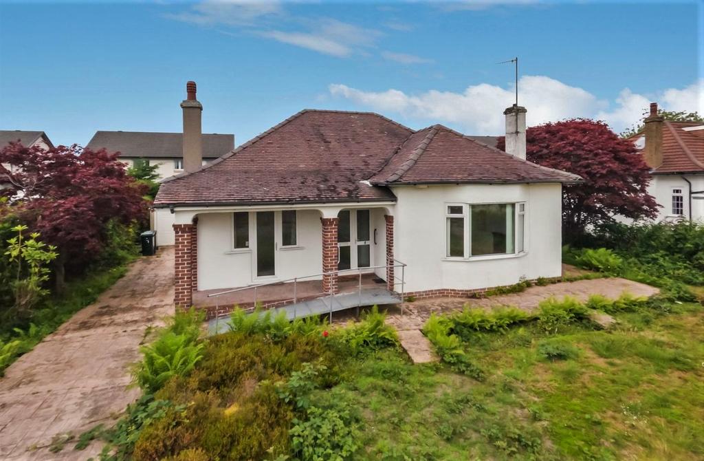 Ashton Drive, Helensburgh, Argyll and Bute, G84 7JT 3 bed detached