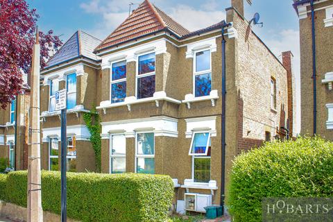 70a Marlborough Road, London, N22 8NN