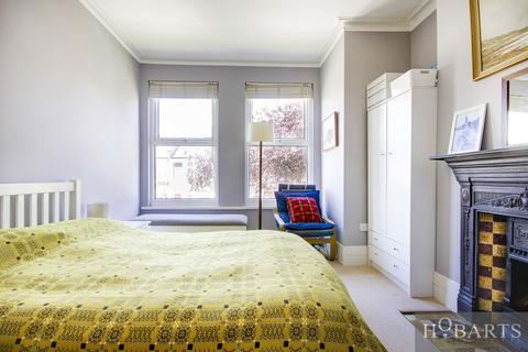 70a Marlborough Road, London, N22 8NN