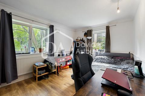 5 bedroom apartment to rent, Highbury New Park, Highbury Canonbury, London