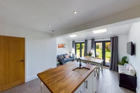 3 bedroom end of terrace house for sale - Bengal Lane, Greens Norton