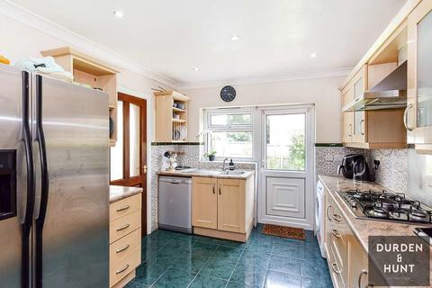 5 bedroom semi-detached house for sale - Malcolm Way, Wanstead, E11