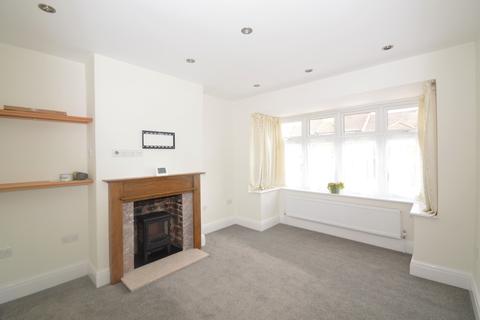 3 bedroom terraced house to rent - Edison Grove, London, SE18 2DN