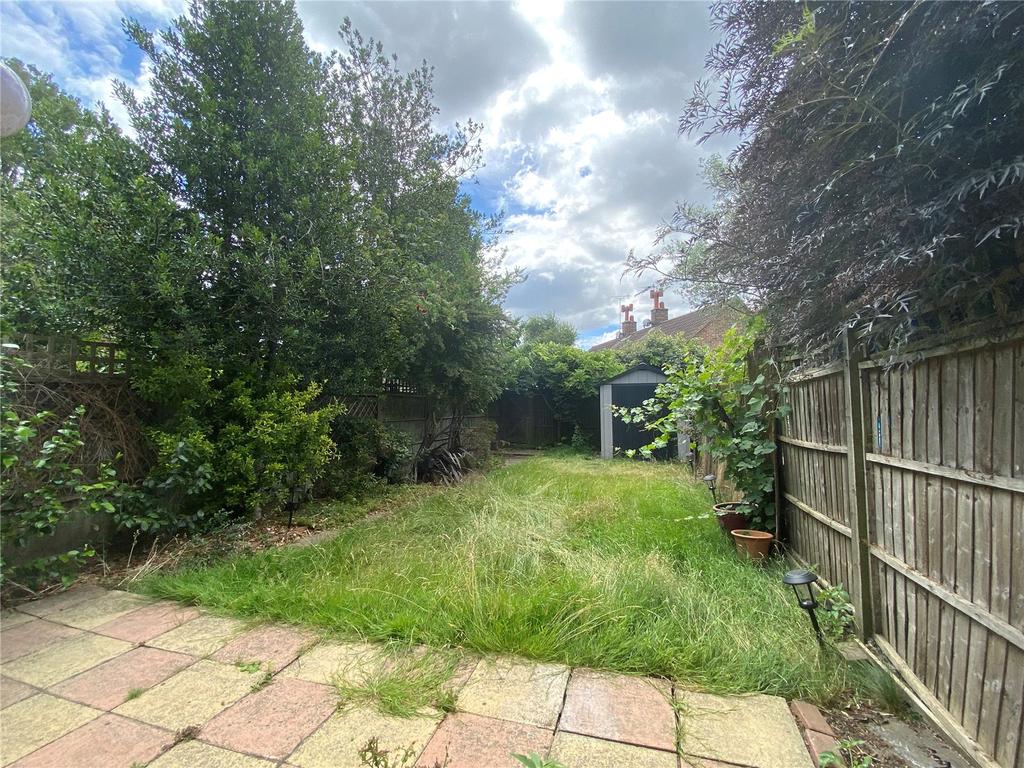 Lower Richmond Road, East Sheen, London 4 bed terraced house £3,000