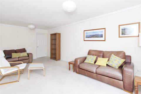 3 bedroom flat to rent, Powderhall Rigg, Broughton, Edinburgh, EH7