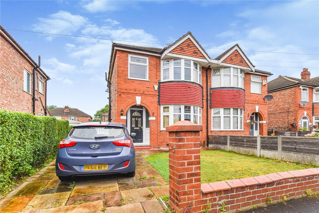 Fraser Avenue, Sale, M33 3 bed semidetached house £350,000