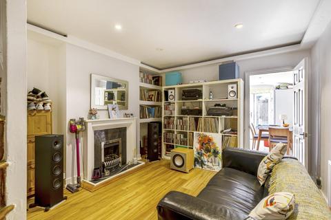 2 Farley Place, London, SE25 5JR