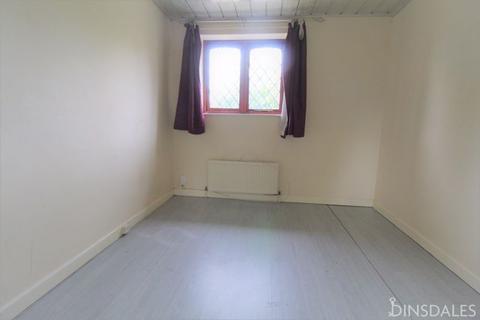 8 Millbeck Close, Bradford, BD8 0EZ