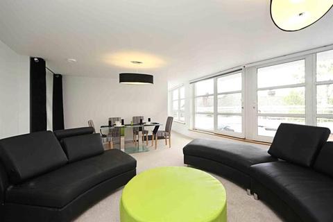 3 bedroom apartment to rent, Manchester Road, London, E14