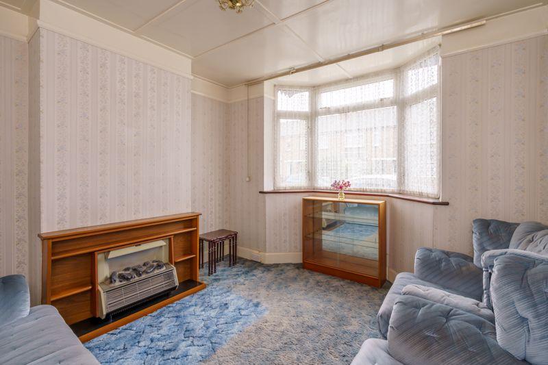 Cambrai Avenue, Chichester 2 bed terraced house £317,500