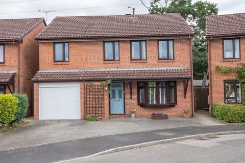 4 bedroom detached house for sale, West Totton