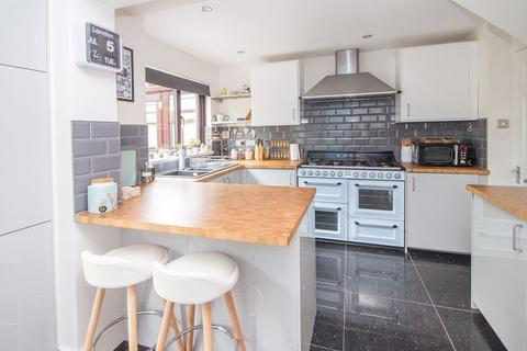 4 bedroom detached house for sale, West Totton