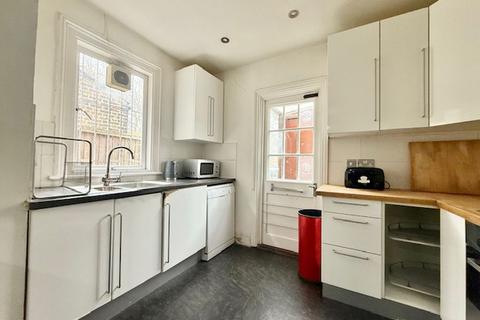 undefined, Searles Road, SE1