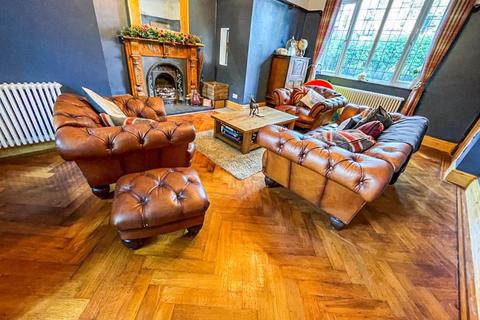 5 bedroom detached house for sale, Park Lane, Salford