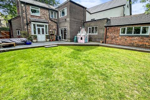 5 bedroom detached house for sale, Park Lane, Salford