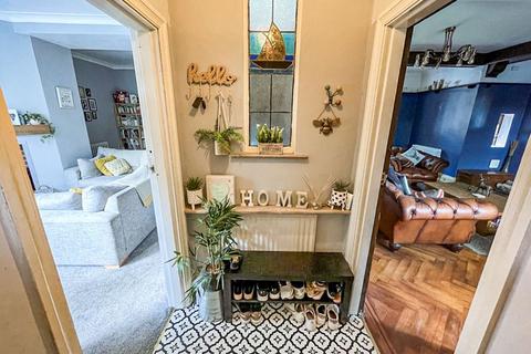 5 bedroom detached house for sale, Park Lane, Salford