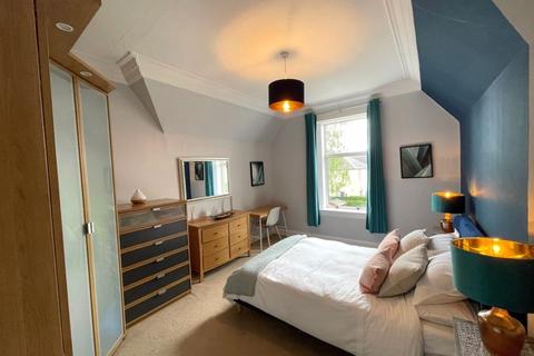 33 Danes Drive, Glasgow, G14 9HY