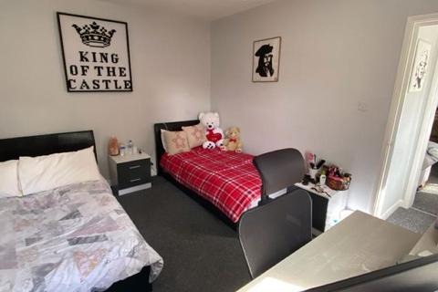 1 bedroom flat to rent - High Street, Luton LU4