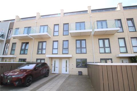 4 bedroom townhouse to rent, Champlain Street, Reading, Berkshire, RG2