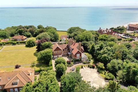 6 bedroom detached house for sale - Stone Road, Broadstairs