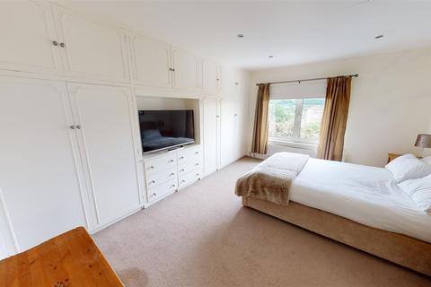 3 bedroom semi-detached house for sale - Fyfe Grove, Baildon, Shipley