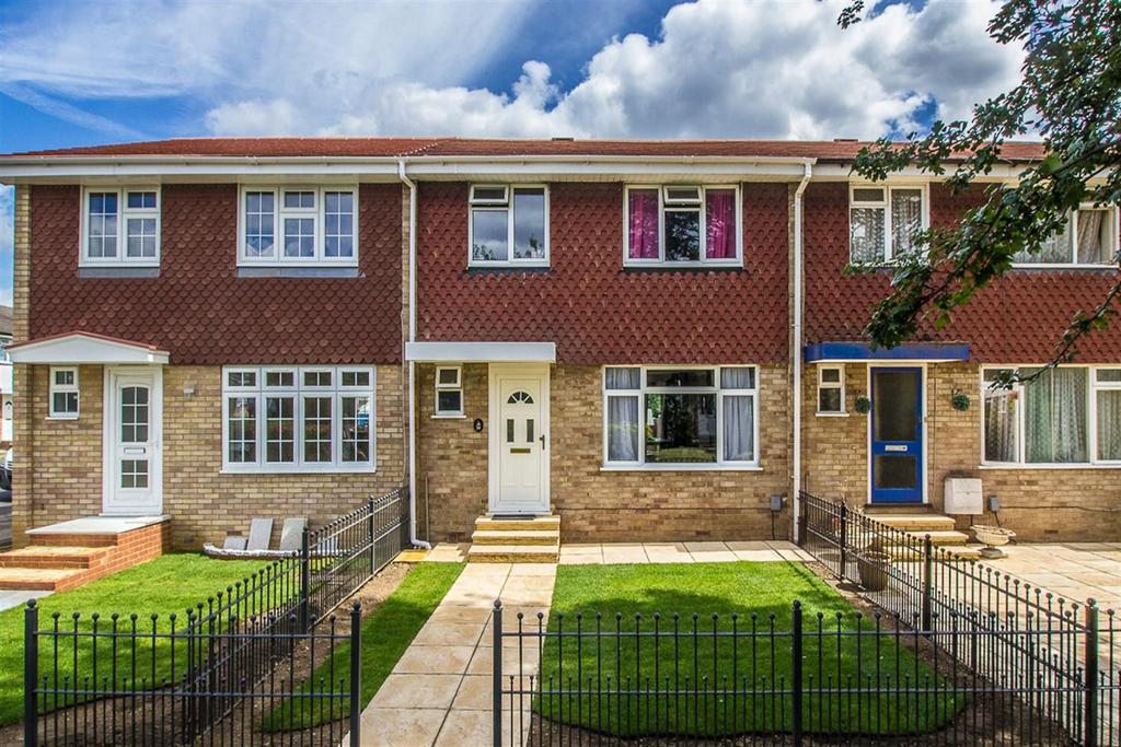 Fleetside, West Molesey 3 bed terraced house for sale £450,000