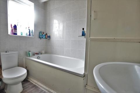 69 Faraday Road, Slough, SL2 1RP