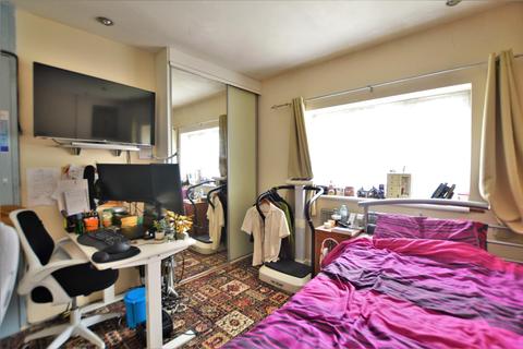 69 Faraday Road, Slough, SL2 1RP