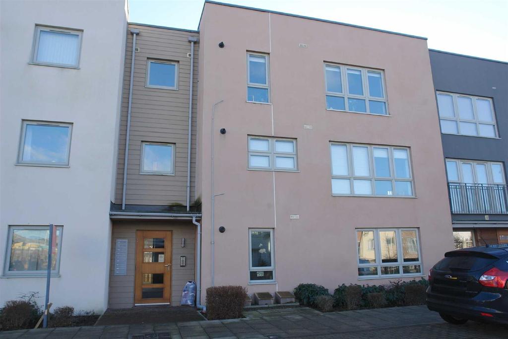 August Courtyard, The Staithes, Dunston 2 bed flat £125,000