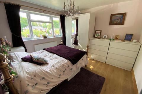 31 Greenpark Road, Manchester, M22 4DS