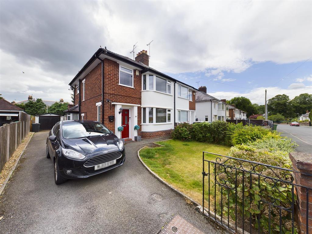 Camberley Drive, Wrexham 3 bed semidetached house £300,000