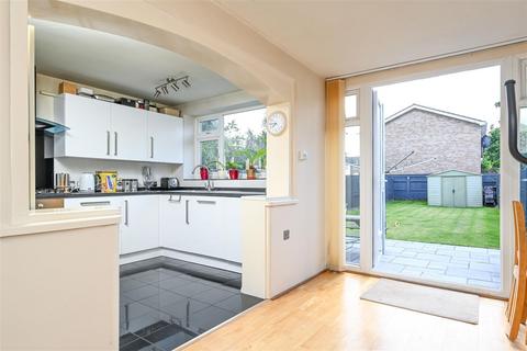 20 Pool Road, West Molesey, KT8 2HE