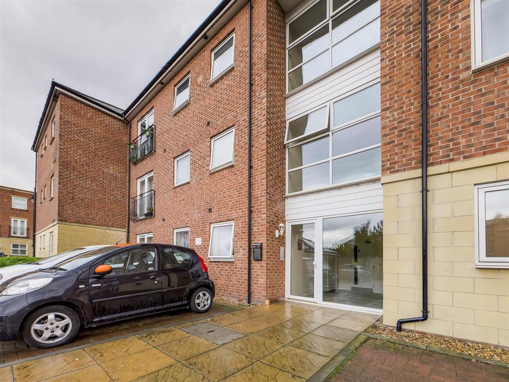Sutton Terrace, Boston 2 bed apartment £92,000