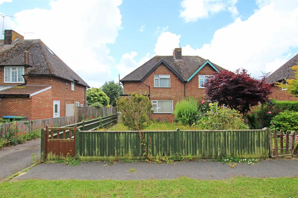 Eastergate Lane, Eastergate 3 bed semidetached house £350,000